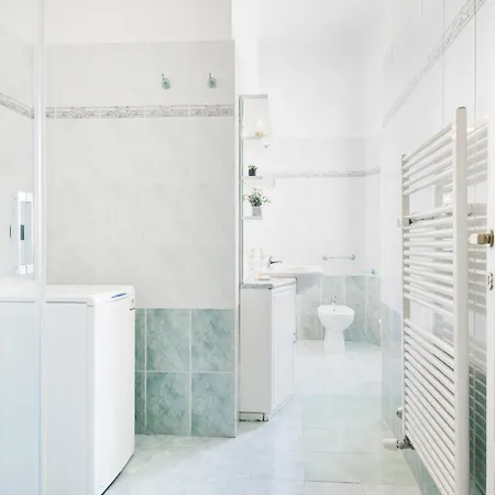 Easylife - Lovely In Porta Romana Apartament