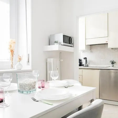 Easylife - Lovely In Porta Romana Appartement