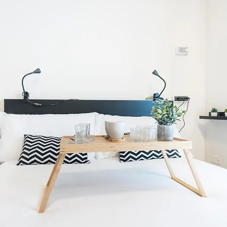 Easylife - Pearl With Balcony On Ticinese District Apartment *