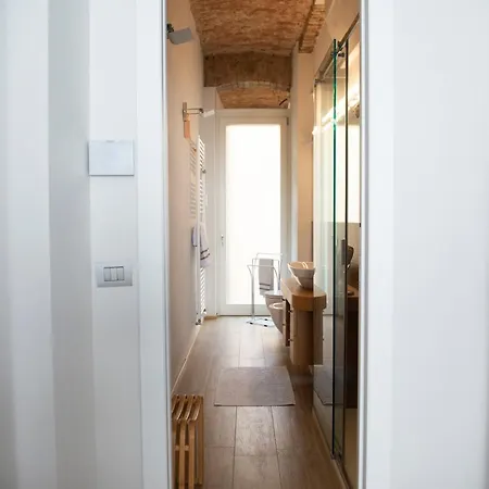 Apartament Ilcenacolo Cadorna Design 4 Persone Terminal Malpensa Fiera E Allianz Centre