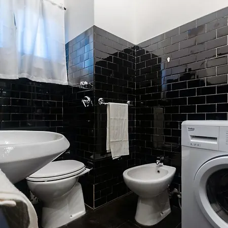 Monolocale Comodo E Funzionale Sopra La Metro Turro