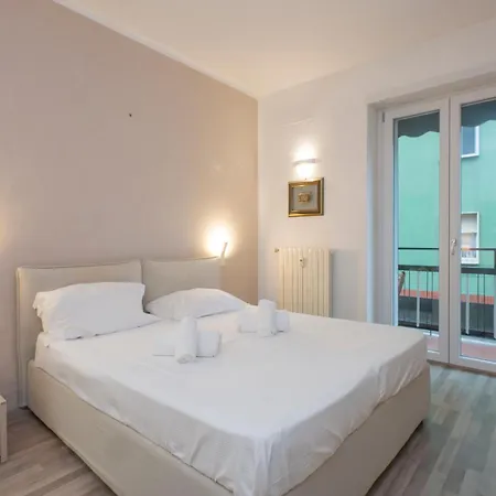 I Host - Della Torre 9 Apartament Mediolan