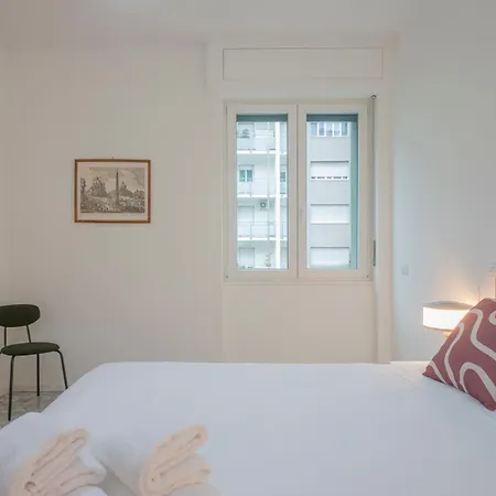 I Host - Monza 32 Milan