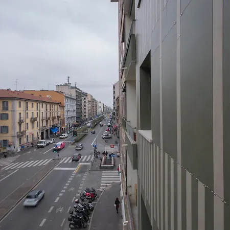 I Host - Monza 32 Apartment *