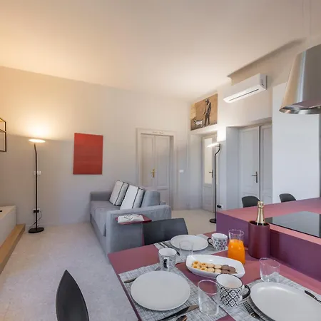 Laurana, 6 Ampio E Luminoso Per 6 * Milano