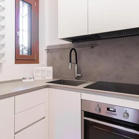 Italianway Easy - Indipendenza 5 *