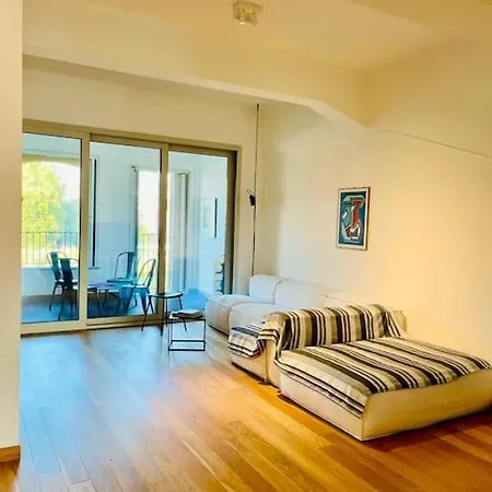 The Legendary Apartamento *