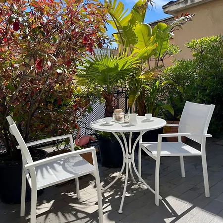 Appartamento Cozy With Terrace In *