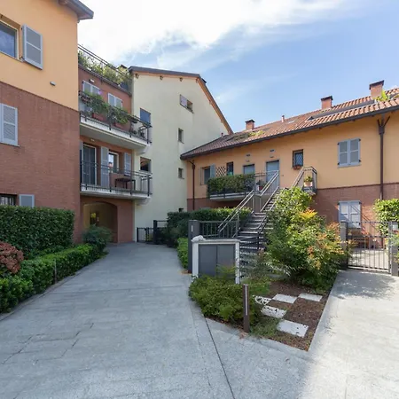 アパート Spacious & Stylish 1-bedroom With Terrace *