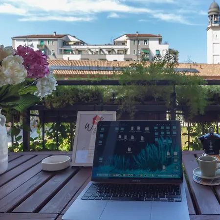 Spacious & Stylish 1-bedroom With Terrace アパート ミラノ