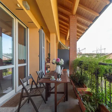 Spacious & Stylish 1-bedroom With Terrace