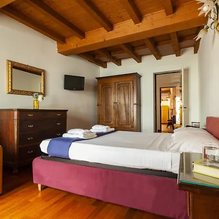 Apartamento Via Torino Milão