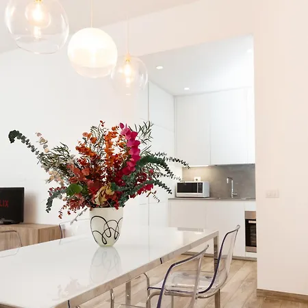 Apartment Portaromana Tres Chic *