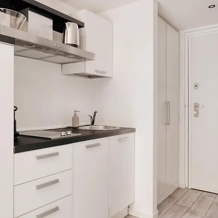 Just Urban - Monolocale In Centro - Duomo A 4 Min Metro M1 Apartment *