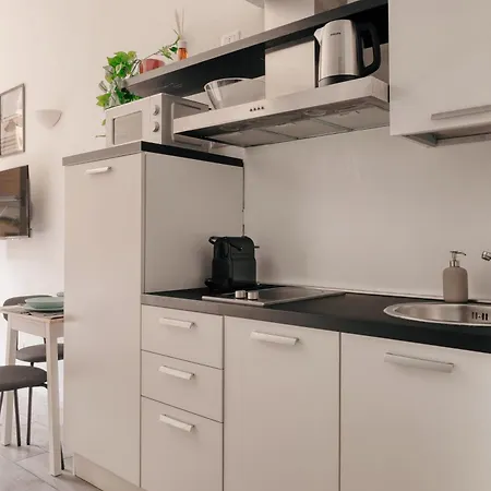 Apartment Just Urban - Monolocale In Centro - Duomo A 4 Min Metro M1