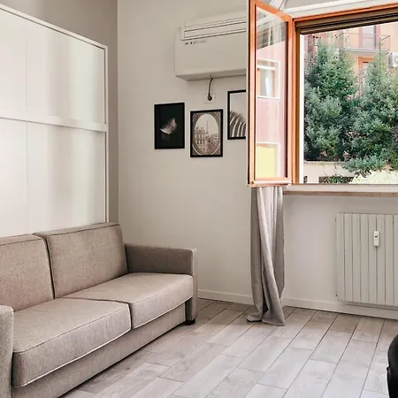 Just Urban - Monolocale In Centro - Duomo A 4 Min Metro M1 Apartment *