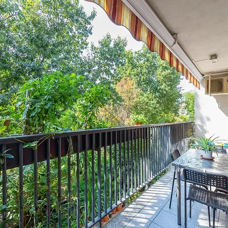 Free Private Parking - 5min To Metro - Balcony - Quiet Milaan
