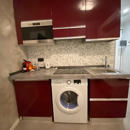 Elegant Appartament Apartman *