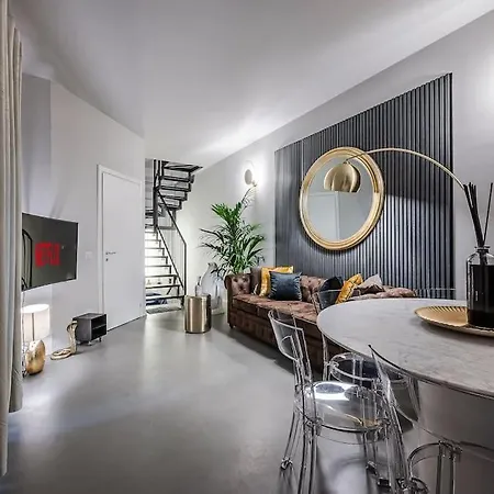 Duomo - Jacuzzi E Terrazzo - Cinema - Free Parking - Gym Villa Milan