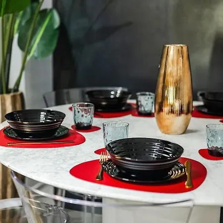 Villa Duomo - Jacuzzi E Terrazzo - Cinema - Free Parking - Gym