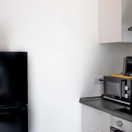 Scialoia - Affori M3, Niguarda Apartment *