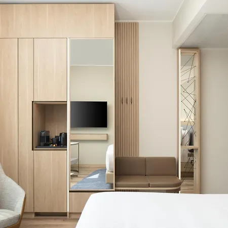 Courtyard By Marriott Linate מלון מילאנו