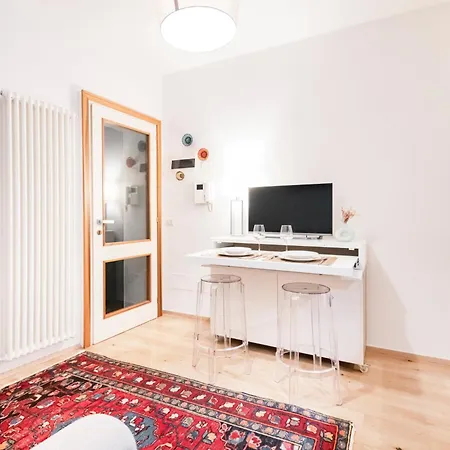 Cozy Flat At Colonne Di San Lorenzo By Easylife * 밀라노