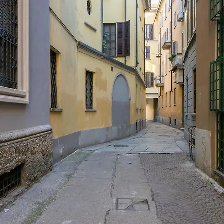 Co99- Large Lanzone * Milano