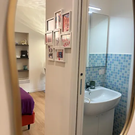 La Vecchia Milano-les Nubles Vannucci - Il Ballatoio E Il Cortile 米兰