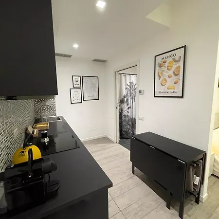 Lambrate 24h Check In Fully Equipped Milán