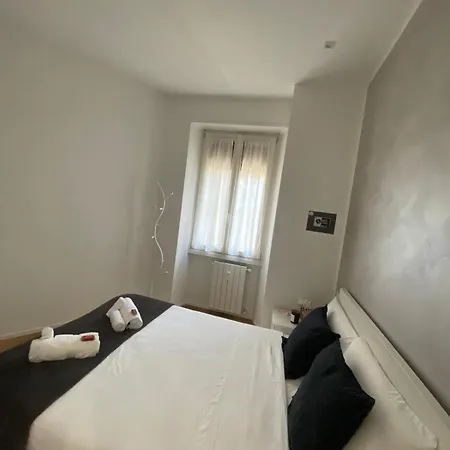 Apartament La Regina Delle Locazioni Accanto Bocconi *