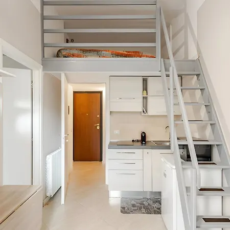 Moderno Monolocale Zona Niguarda Lägenhet *