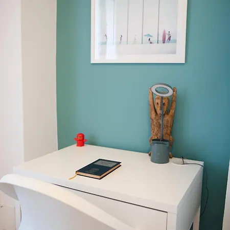 Apartament Bright 2-room For Friends And Relatives Mediolan