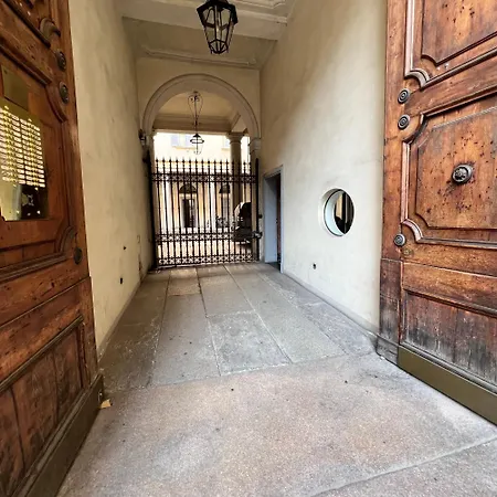 Apartment Nerino 8 Charme *