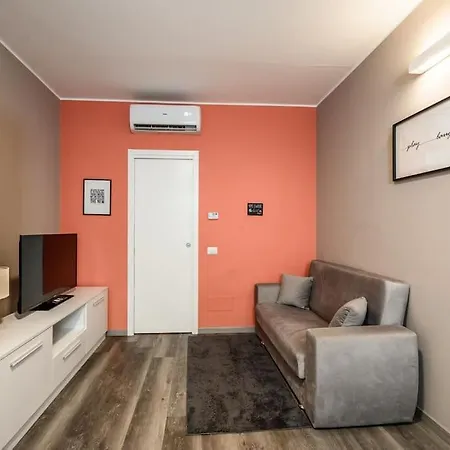 Апартаменты Casa Pasteur 3 Minutes From Metro Wifi Ac Милан