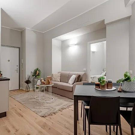 New! Duomo-san Siro - Super Cute Modern Apt, 15mins To Duomo! Appartement Milaan