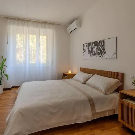 Casa Dei Tulipani * Milan