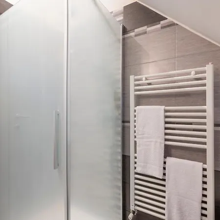 Luxury Piola - 7sundays *