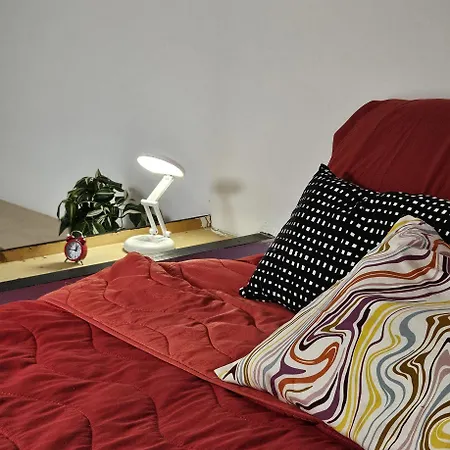 Romantica, Metro A 20m, Duomo E A 10 Min, Isola Mediolan