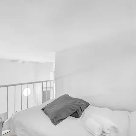 Design-m2 Moscova-centrale Fs-wifi-netflix Appartement