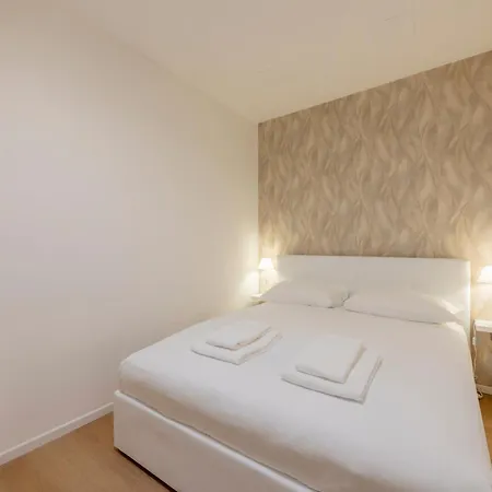 Royal Duomo Apartament Mediolan