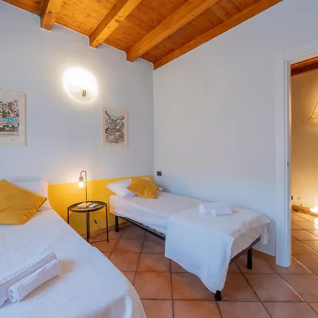 Silent Flat Between Duomo And Navigli Milano