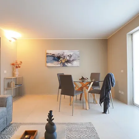 Elegante, Spazioso E Silenzioso Nel Cuore Di Apartamento Milán