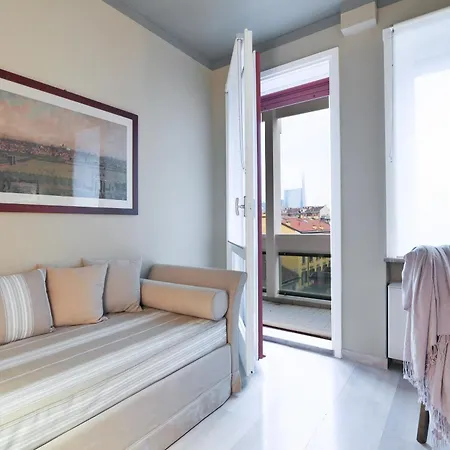 Elegante Con Vista Sul Parco In Centro