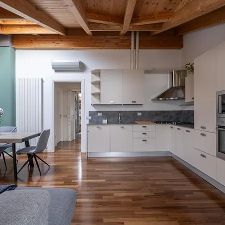 Spazioso Loft In Bicocca Apartament