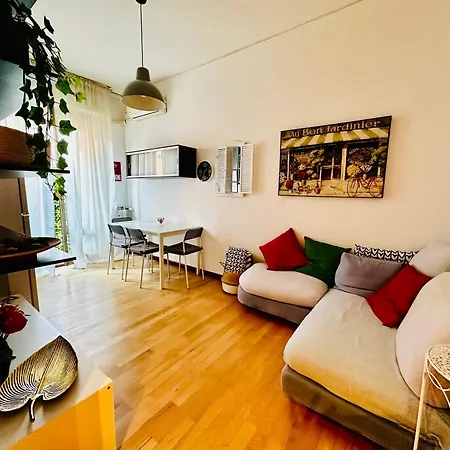 Milano, Bilocale Glamour E Luminoso!! 아파트 *