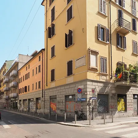 Contempora - Silent & Charming In Lovely Conca Del Naviglio Milaan