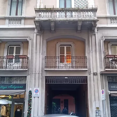 Stanza Privata Con Bagno Nel Centro Di Homestay szállás