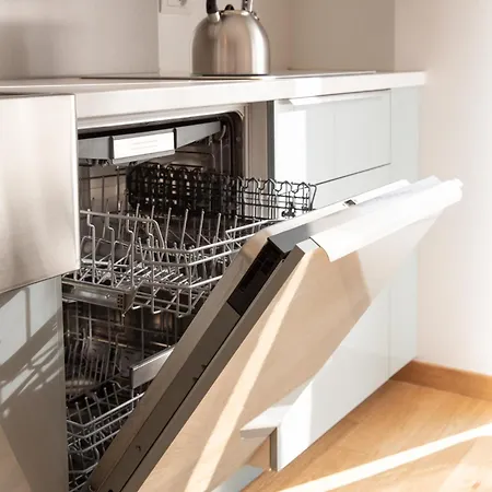 Artstay - New Exclusive Apt Near Metro M4 شقة ميلان