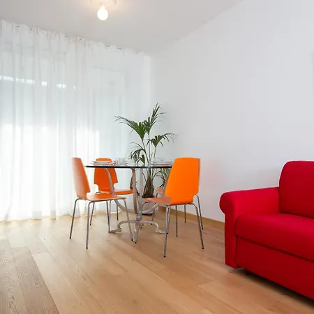 Artstay - New Exclusive Apt Near Metro M4 ميلان